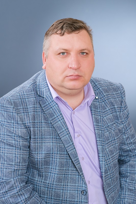 Глущенко Дмитрий Юрьевич.
